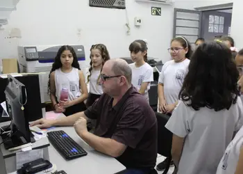 Escola CAIC João Teixeira celebra a importância do jornal impresso na educação